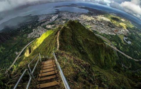 Haiku-Stairs-Hawaii